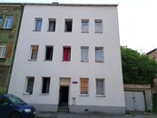Pronájem nízkonákladového bytu o dispozici 1+kk a podlahové výměře 35,3 m2, cena 3145 CZK / objekt / měsíc, nabízí 