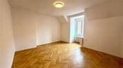 Pronájem bytu 1+kk v Chebu, 32 m2, cena 8500 CZK / objekt / měsíc, nabízí 
