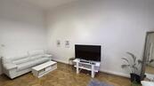 Pronájem kančeláře s kuchyňkou a sociálním zařizením 64 m2 - Praha 7, cena 16000 CZK / objekt / měsíc, nabízí Noblesse Homes