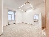 GLJ Partners exkluzivně nabízí k pronájmu prostorný kancelářský prostor na Praze 5 - Smíchov, cena 95000 CZK / objekt / měsíc, nabízí GLJ Partners