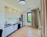 Pronájem bytu 2+kk nacházející se v moderní rezidenci Diamanty Karlín s balkonem, cena 33000 CZK / objekt / měsíc, nabízí GLJ Partners