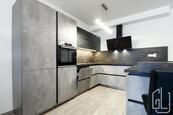 GLJ Partners nabízí k prodeji světlý a prostorný byt 3+kk v prestižní rezidenci Karolina Plazza, cena 17700000 CZK / objekt, nabízí GLJ Partners