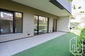 Pronájem bytu 3+kk nacházející se v rezidenci Prokopova-Žižkov s terasou a předzahrádkou., cena 39000 CZK / objekt / měsíc, nabízí GLJ Partners