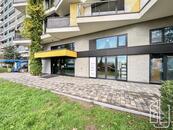 Pronájem obchodního prostoru na Praze 10 - Malešice, cena 32000 CZK / objekt / měsíc, nabízí GLJ Partners