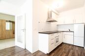 GLJ Partners Vám nabízí k pronájmu krásný byt o dispozici 2+kk a ploše 61 m2 s balkonem, cena 26500 CZK / objekt / měsíc, nabízí GLJ Partners