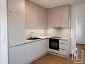 Pronájem částečně zařízeného bytu 2+kk, 59 m² s balkonem v rezidenci HARFA Living, cena 27900 CZK / objekt / měsíc, nabízí GLJ Partners