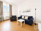 Pronájem bytu o dispozici 2+1 situovaný v atraktivní lokalitě Praha 6 Hradčany, ulice Muchova , cena 27500 CZK / objekt / měsíc, nabízí GLJ Partners