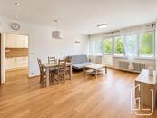 Pronájem prostorného bytu 3+1, 95 m² s lodžií a parkováním | Praha 4 Krč, cena 35500 CZK / objekt / měsíc, nabízí GLJ Partners