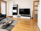 Pronájem bytu 2+kk, 57m2, Komunardů, Praha 7 - Holešovice, cena 30000 CZK / objekt / měsíc, nabízí 