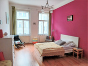 Pronájem bytu 2+kk na rozhranní Vinohrad/Žižkova, ul. Bořivojova,po rekonstrukci, částečně zařízený, cena 25000 CZK / objekt / měsíc, nabízí Altoja Living, s.r.o.