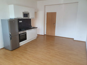 Pronájem bytu 2+kk, 58m2, P4-Michle, ul. Baarova, 1.NP, cihla, cena 24000 CZK / objekt / měsíc, nabízí Altoja Living, s.r.o.