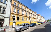 Pronájem obchodního prostoru na Praze 10, ulice Věšínova, nezařízený, bez odstupného, vchod z ulice, cena 15000 CZK / objekt / měsíc, nabízí Altoja Living, s.r.o.