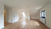 Prodej moderního bytu 3+kk s terasou, oplocenou zahrádkou a 2x PS, v obci Jírny, okr. Praha-východ, cena 9885000 CZK / objekt, nabízí 