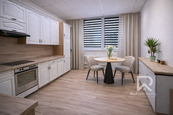 Investiční ateliér 3+1 po rekonstrukci, 60 m2, Praha 4 - Háje, okamžitý výnos, cena 6649000 CZK / objekt, nabízí Rohan reality s.r.o.
