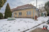 Prodej rodinného domu k rekonstrukci se stavebním povolením - Čechyně u Rousínova, cena 3650000 CZK / objekt, nabízí Šteco Reality