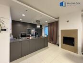 Pronájem rodinného domu 4+kk+garáž, 261 m, pozemek 1 505 m Litvínov, Vinohradská, cena 40000 CZK / objekt / měsíc, nabízí Macháček reality