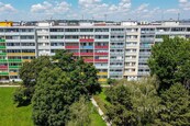 Prodej bytu 1+kk, 33,5 m2 užitné plochy, Praha 9, Prosek, Bílinská ulice, cena 5570000 CZK / objekt, nabízí CENTURY 21 WanLight