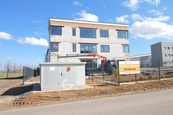 Pronájem kancelářských prostor cca 450m2, 15 parkovacích míst v Nehvizdech, cena 120000 CZK / objekt / měsíc, nabízí Globe Estate s.r.o.