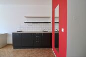 Pronájem bytu 1+kk, 27m2, Praha 5 - Smíchov, cena 14000 CZK / objekt / měsíc, nabízí 