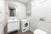Pronájem bytu 1+kk, 36 m² se sklepem, Praha 9 Libeň, Kurta Konráda, cena 21000 CZK / objekt / měsíc, nabízí Smart Relo s.r.o.