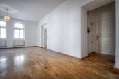 Pronajem prostorného bytu 3+kk, 76m2, Praha 7, Holešovice, cena 29000 CZK / objekt / měsíc, nabízí Smart Relo s.r.o.