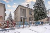 Představte si pohled z okna, kde vidíte své děti hrát si na zahradě, cena 7290000 CZK / objekt, nabízí 