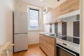 Byt 2+1 před rekonstrukcí, cena 2980000 CZK / objekt, nabízí 