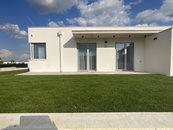 Pronájem bytu 2+kk 50 m2, Hajany, cena 23000 CZK / objekt / měsíc, nabízí 