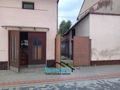 Prodej domu 3+1 ( 90 m2 ) s garáží, dílnou a terasou pozemek 188m, cena 3500000 CZK / objekt, nabízí Valiskova.cz - osobní průvodce realitami