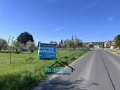 Prodej stavebního pozemku 2 913 m2, Rataje, cena 2500 CZK / m2, nabízí Valiskova.cz - osobní průvodce realitami