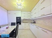 Když se venkovská pohoda protnou s prémiovým designem: Byt 3+1 (81 m2) v Kámenu u Pacova, cena 5750000 CZK / objekt, nabízí Eliška Navrátilová