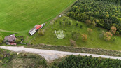 Exkluzivně nabízíme k prodeji 2 sousedící pozemky určené pro výstavbu rodinných domů v obci Jamné, cena 3900 CZK / m2, nabízí 1. Nonstop Reality