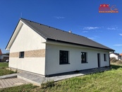 Novostavba 5+kk (125 m2) v Dříteči s terasou 40 m2, pozemkem 700 m2 a energetickou třídou A, cena 11990000 CZK / objekt, nabízí 