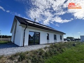 Novostavba 5+kk (125 m2) v Dříteči s terasou 40 m2, pozemkem 700 m2 a energetickou třídou A, cena 11990000 CZK / objekt, nabízí REALITY EU