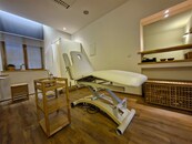 Pronájem zařízeného masážního salonu Masarykova ulice, cena 15000 CZK / objekt / měsíc, nabízí 
