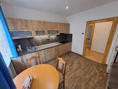 Pronájem bytu 4+1 na Klíši, rekonstruovaný, cena 18000 CZK / objekt / měsíc, nabízí Severní realitní Ústí nad Labem s.r.o.