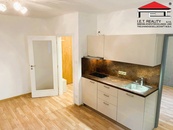 Pronájem byty 2+kk, 34 m2 - Dvořákova, Ostrava - Moravská Ostrava, cena 11000 CZK / objekt / měsíc, nabízí 