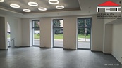 Pronájem obchodního prostoru (102 m2), ul. Olomoucká, Opava, cena 38200 CZK / objekt / měsíc, nabízí 