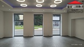 Pronájem obchodního prostoru (170 m2), ul. Olomoucká, Opava, cena 65000 CZK / objekt / měsíc, nabízí 