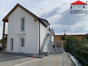 INVESTIČNÍ BYT V OV, 2 JEDNOTKY - VÝNOS 4,5 % , Praha 5 Lochkov, cena 9350000 CZK / objekt, nabízí I.E.T. Reality s.r.o. Praha