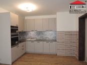 Pronájem krásného bytu po rekonstrukci 3+kk/L, 86m2, Praha 9 Vysočany, cena 33000 CZK / objekt / měsíc, nabízí 