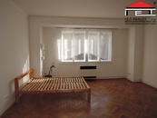 Pronájem krásného bytu po rekonstrukci, 1+kk, 41m2, Praha 4 Michle, cena 15000 CZK / objekt / měsíc, nabízí 