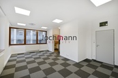 Pronájem, Kanceláře, 32m2- Hluboká nad Vltavou, cena 12000 CZK / objekt / měsíc, nabízí Jochmann reality