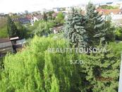 Exkluzivně nabízíme na prodej, slunný byt 3+1 + B v Plzni - Doubravce, o výměře 69 m2. , cena 4664000 CZK / objekt, nabízí 