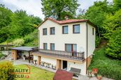 Prodej třípodlažního rodinného domu v Otradově, cena 8499000 CZK / objekt, nabízí 
