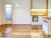 Pronájem prostorného bytu 2+kk, 57 m2, P4, ul. Nad Studánkou, cena 22000 CZK / objekt / měsíc, nabízí Realityspolu