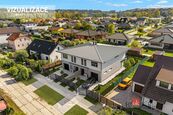 Prodej novostavby rodinného domu/bytu 5+kk, 160m plochy s garáží, z roku 2026, 30 minut východně od , cena 12575000 CZK / objekt, nabízí Realityspolu