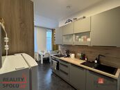 Pronájem, byty/1+kk, 28 m2, V Roháčích 473/63, 15800 Praha, Hlavní město Praha [ID 80664], cena 18000 CZK / objekt / měsíc, nabízí 