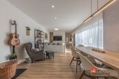 Prodej rodinného domu 291 m2, pozemek 735 m2, Zlonín, Praha - východ,, cena 19990000 CZK / objekt, nabízí 