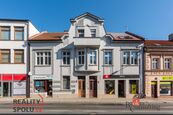 Nabízíme dlouhodobý pronájem podkrovního bytu 2+1, 70m s terasou, v centru lázeňského města Poděbra, cena 14800 CZK / objekt / měsíc, nabízí 